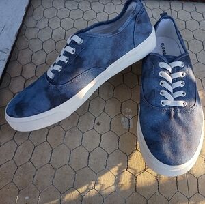 NWOT! Old Navy Women's Slip on blue shoes